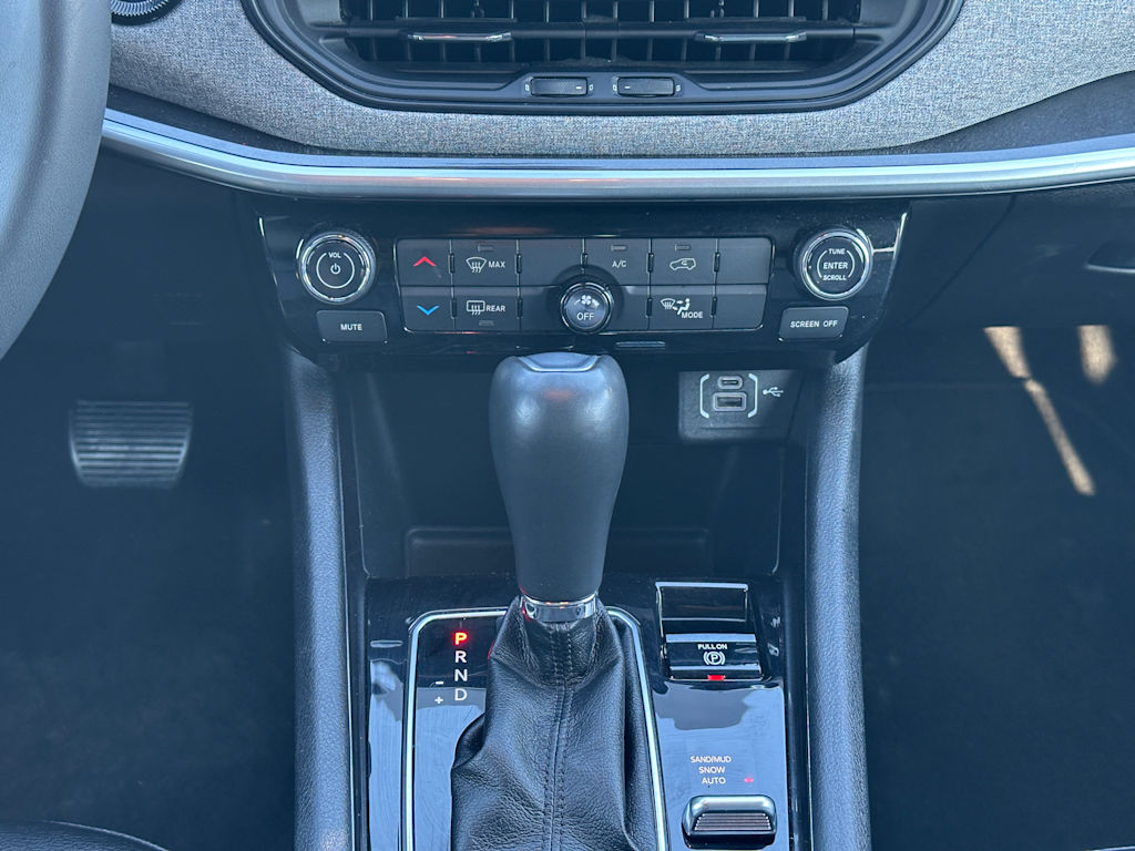 Thumbnail: 2024 Jeep Compass - 23