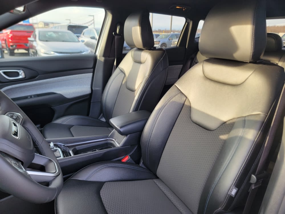 Thumbnail: 2024 Jeep Compass - 10