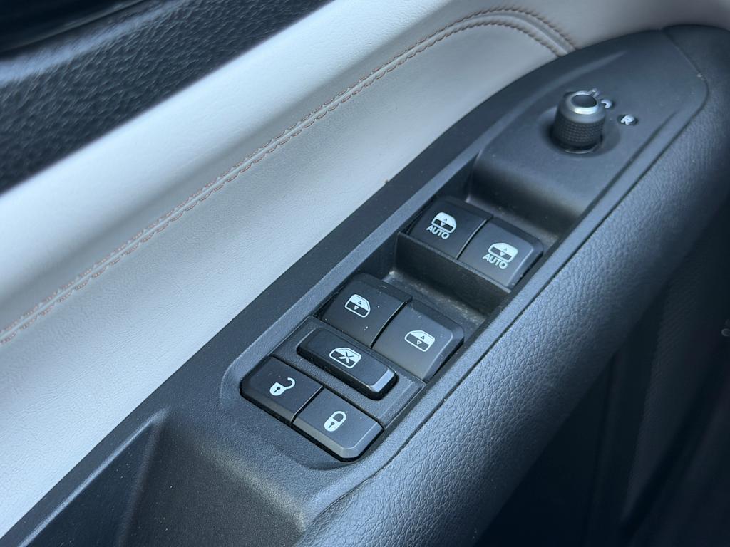 Thumbnail: 2024 Jeep Compass - 15