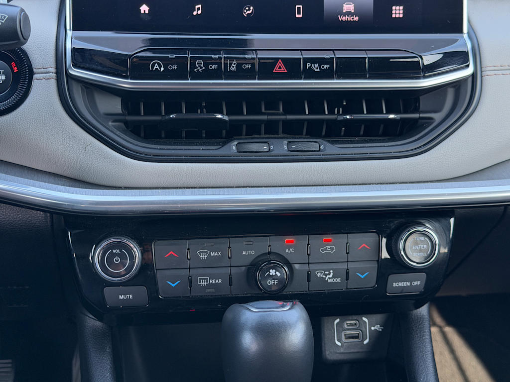 Thumbnail: 2024 Jeep Compass - 22