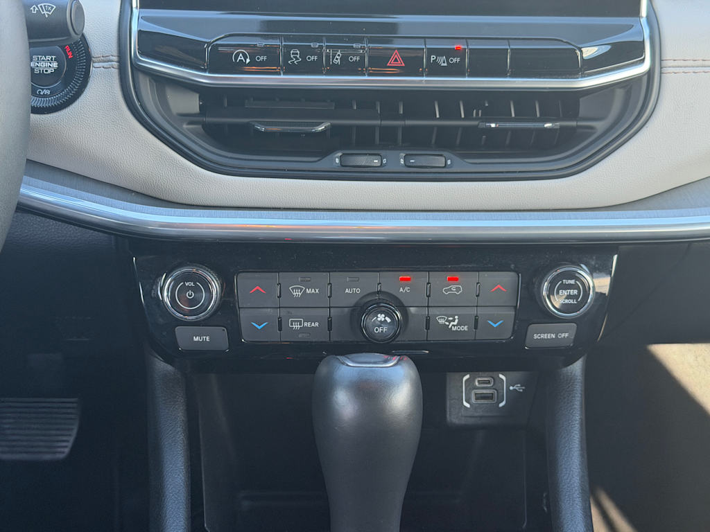 Thumbnail: 2024 Jeep Compass - 33