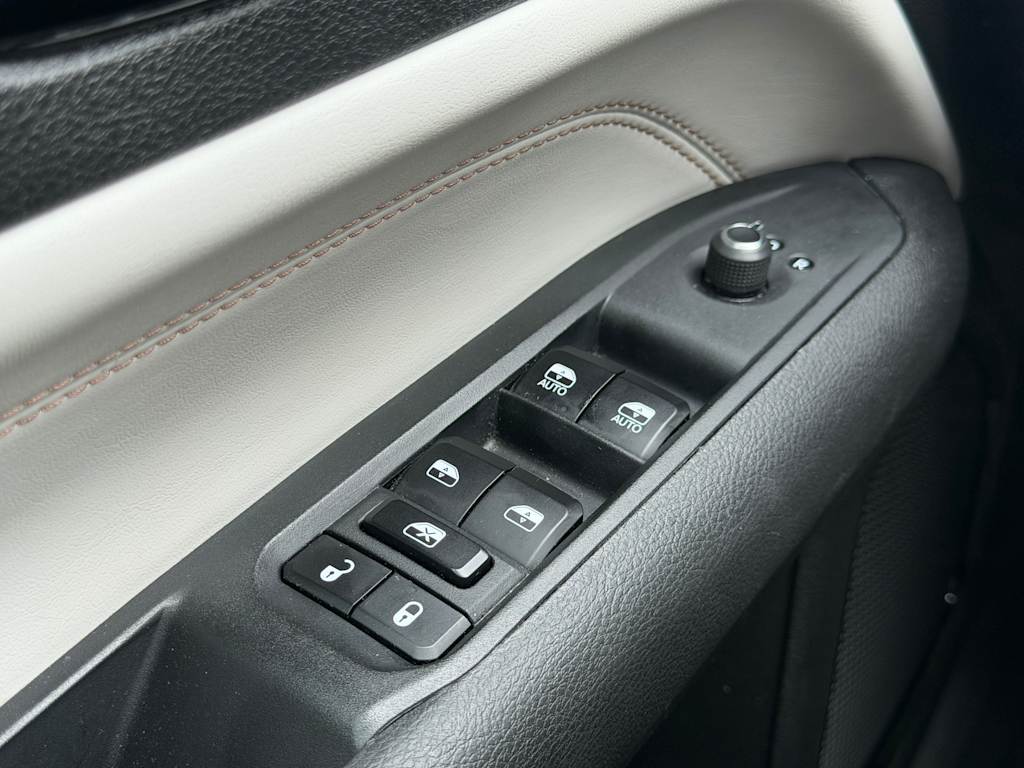 Thumbnail: 2024 Jeep Compass - 24