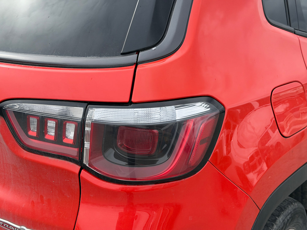 Thumbnail: 2018 Jeep Compass - 19