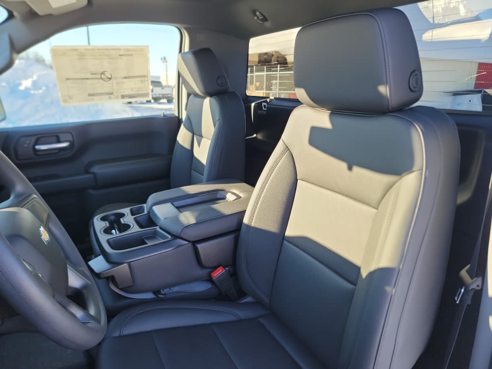 Thumbnail: 2026 Chevrolet Silverado 1500 - 10