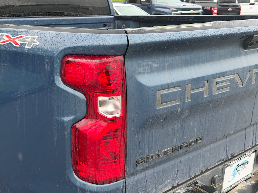 Thumbnail: 2024 Chevrolet Silverado 1500 - 12