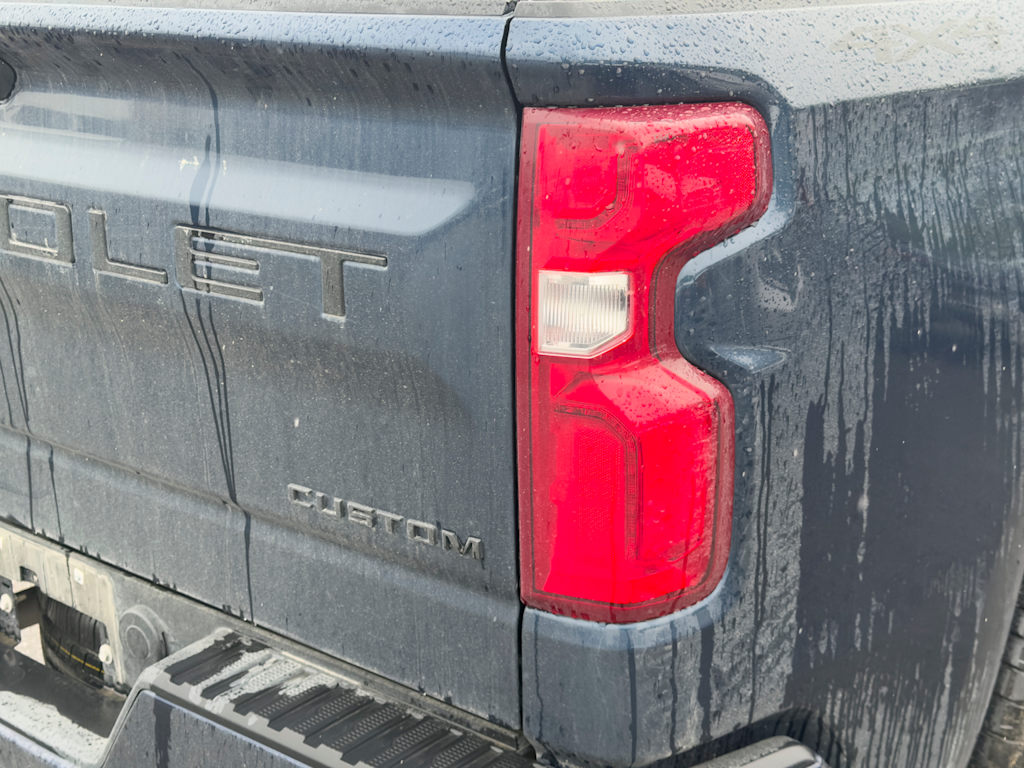 Thumbnail: 2019 Chevrolet Silverado 1500 - 22