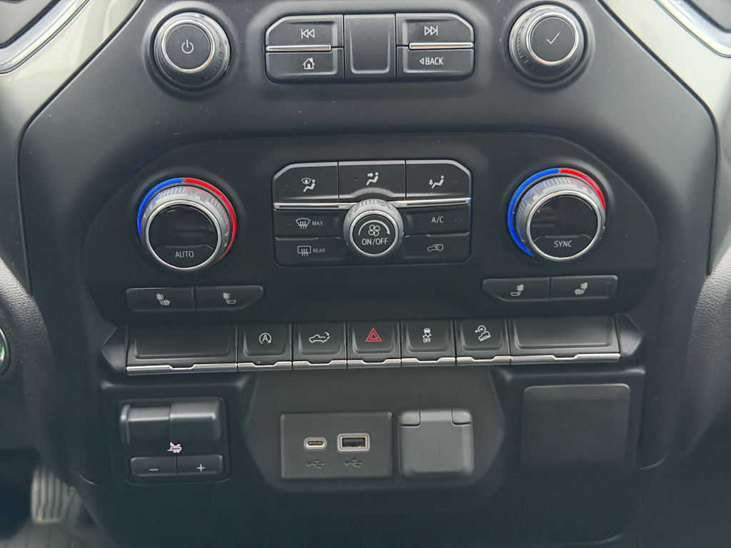 Thumbnail: 2020 Chevrolet Silverado 1500 - 23