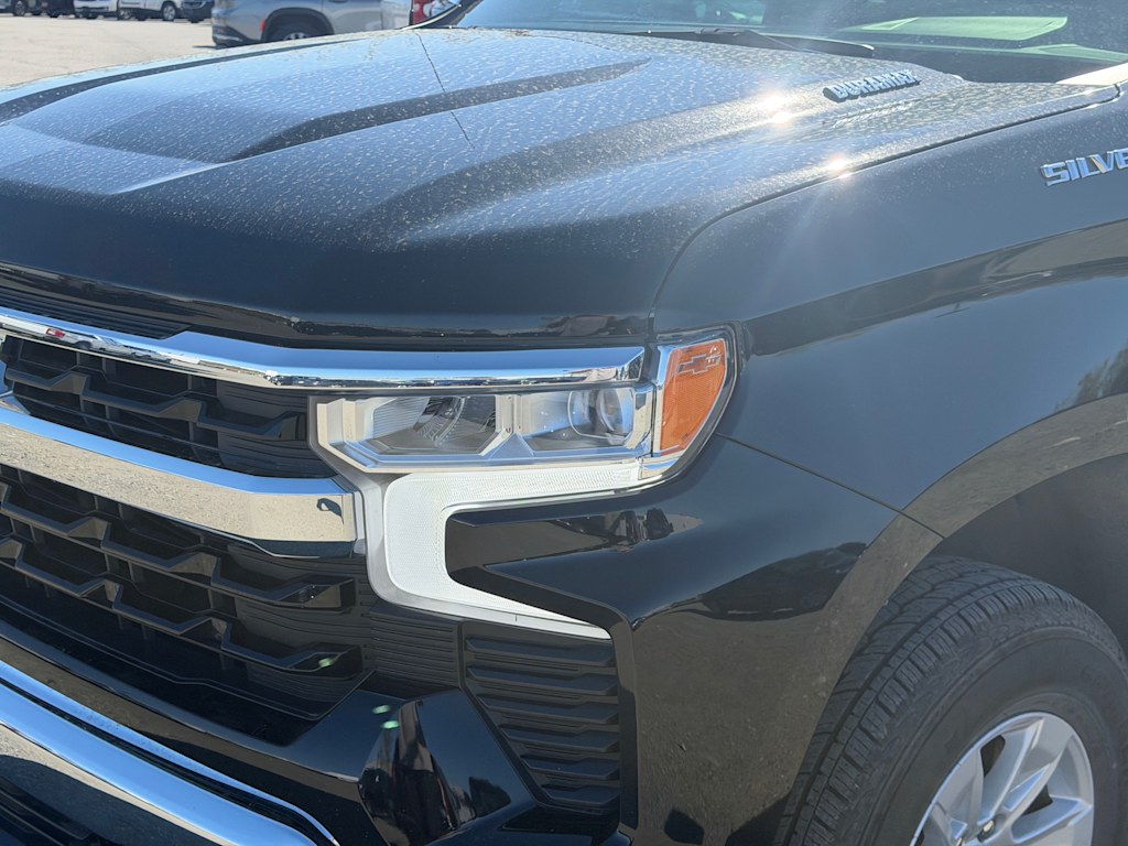 Thumbnail: 2025 Chevrolet Silverado 1500 - 14