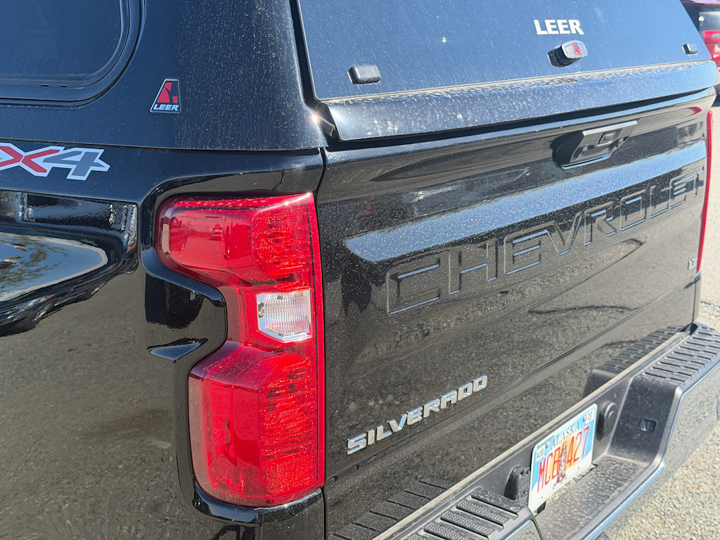 Thumbnail: 2025 Chevrolet Silverado 1500 - 21