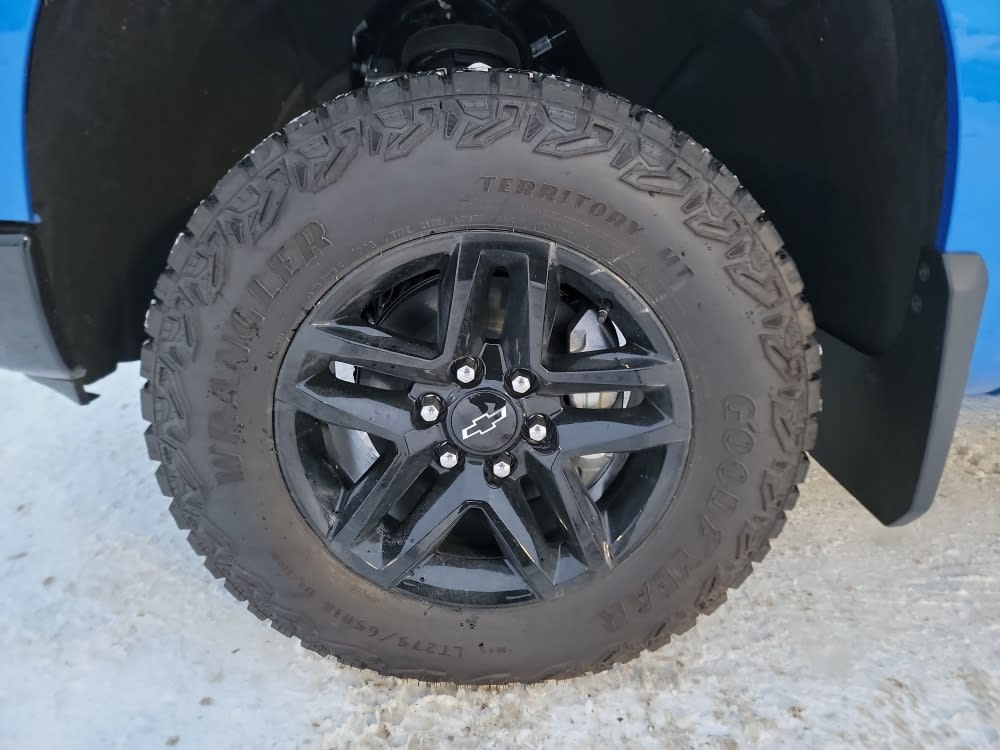 Thumbnail: 2026 Chevrolet Silverado 1500 - 8