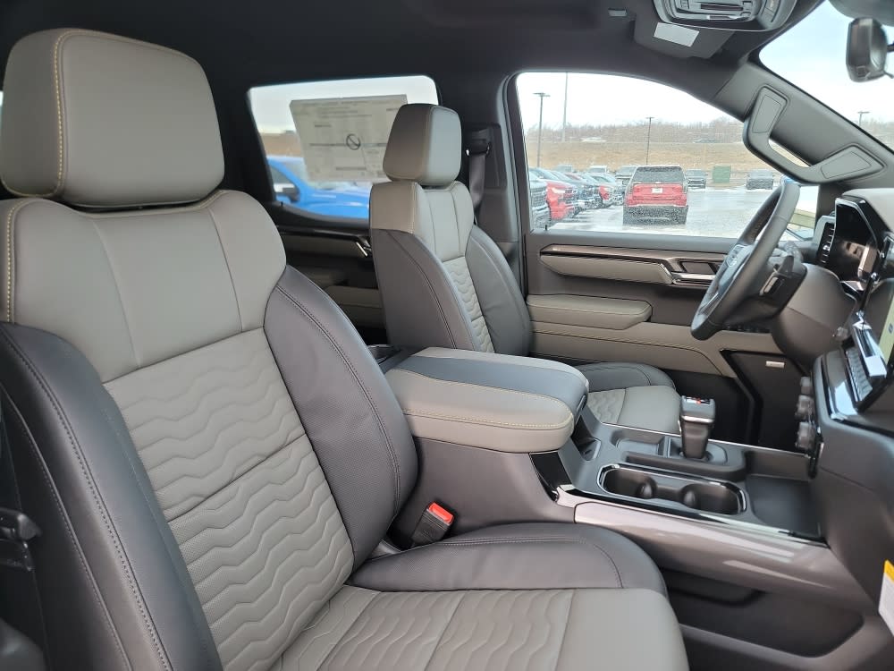 Thumbnail: 2026 Chevrolet Silverado 1500 - 11