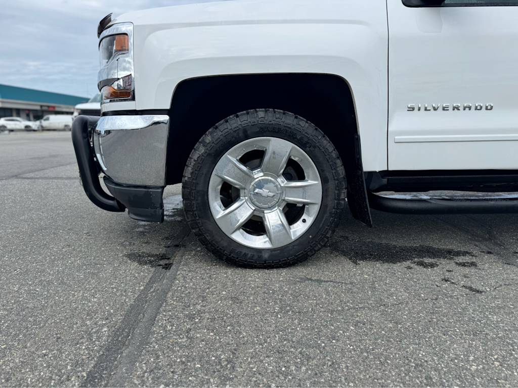 Thumbnail: 2018 Chevrolet Silverado 1500 - 6