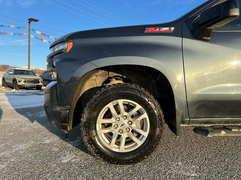 2020 Chevrolet Silverado 1500 RST 8