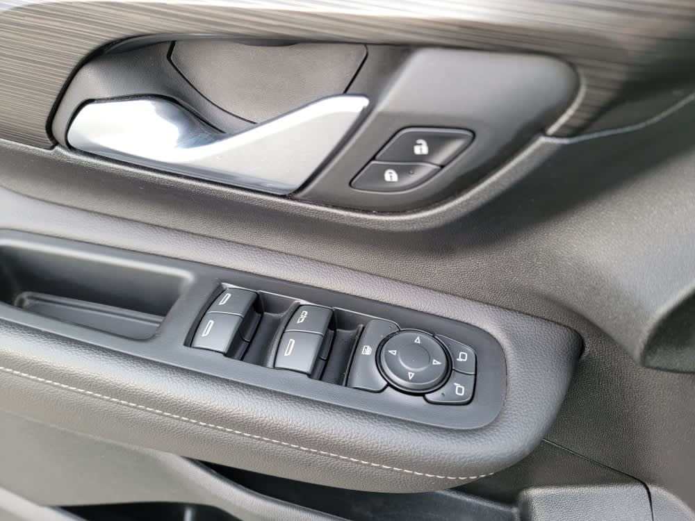 Thumbnail: 2022 GMC Terrain - 21