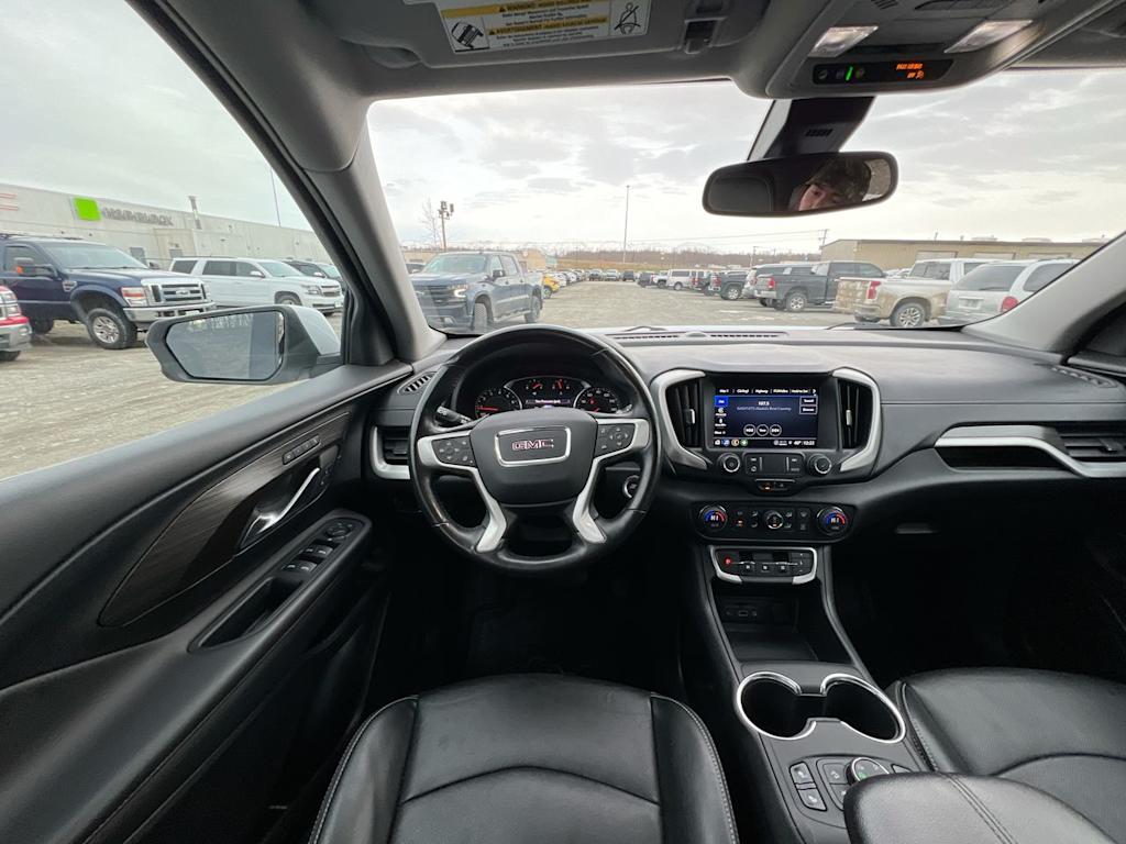 2022 GMC Terrain SLT 2