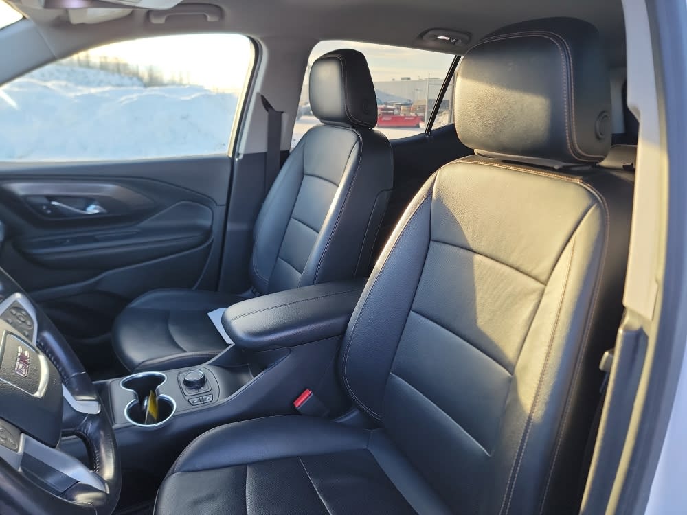 Thumbnail: 2020 GMC Terrain - 10