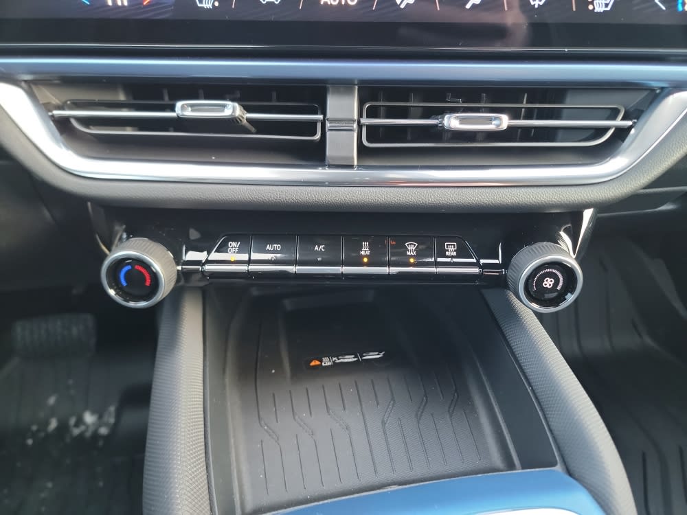 Thumbnail: 2026 Chevrolet Equinox - 24