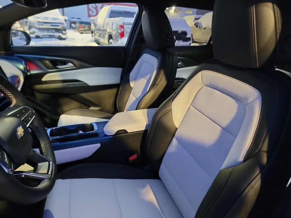 Thumbnail: 2026 Chevrolet Equinox - 10