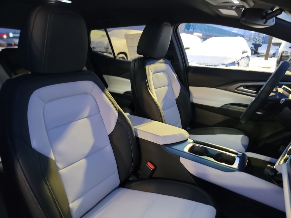 Thumbnail: 2026 Chevrolet Equinox - 11