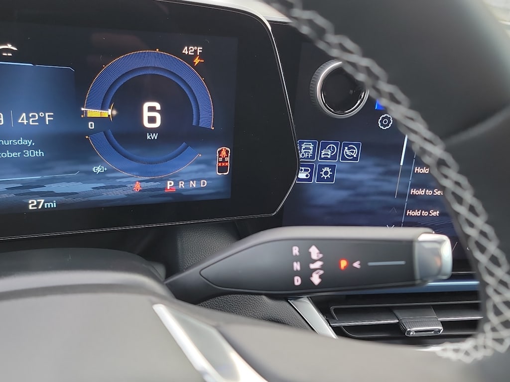 Thumbnail: 2025 Chevrolet Equinox - 23