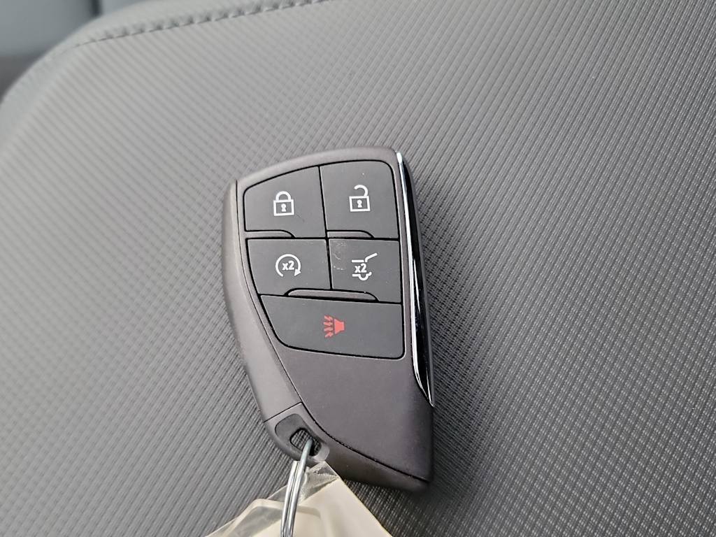 Thumbnail: 2025 Chevrolet Equinox - 16