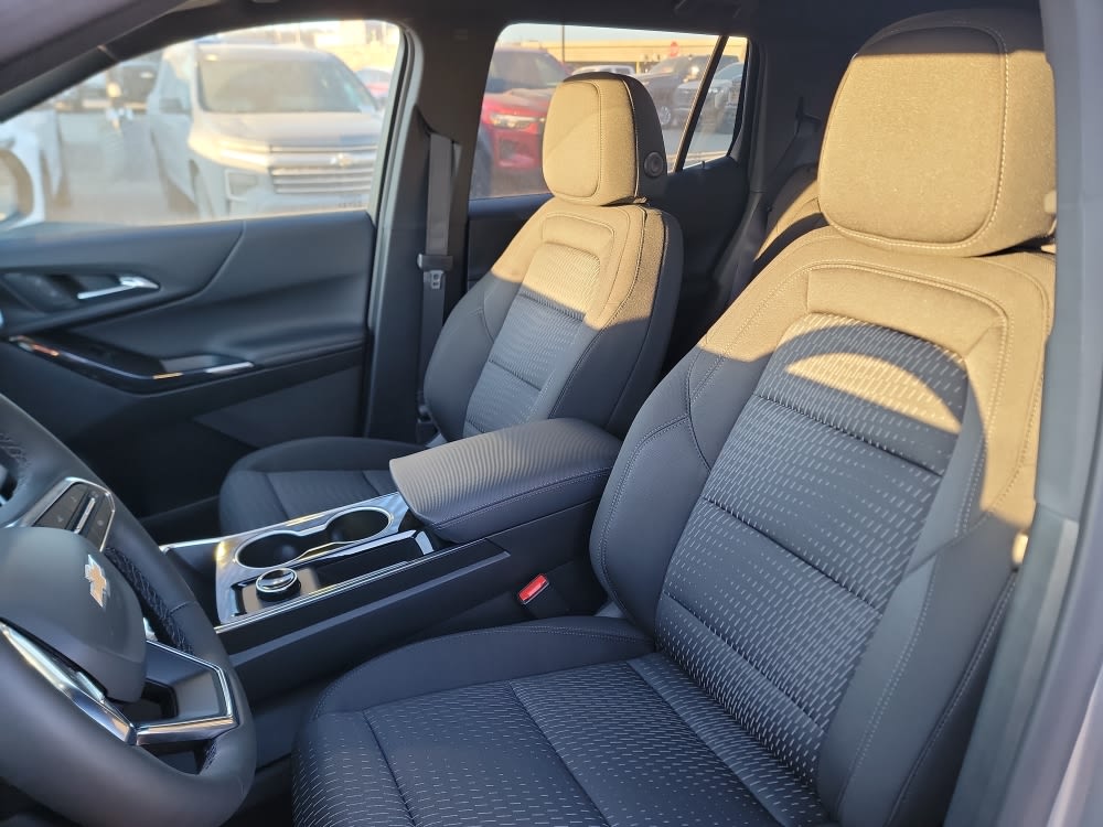 Thumbnail: 2026 Chevrolet Equinox - 11