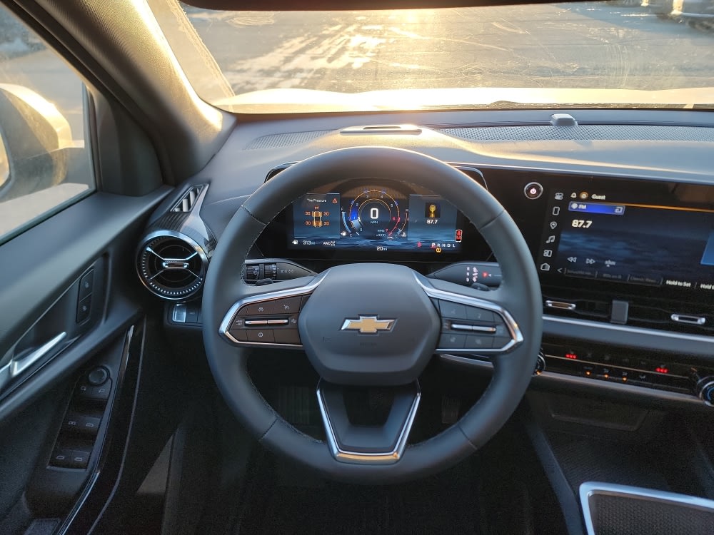 Thumbnail: 2026 Chevrolet Equinox - 3