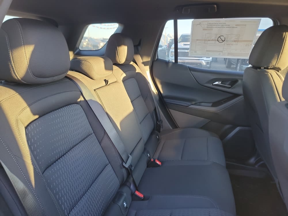 Thumbnail: 2026 Chevrolet Equinox - 12