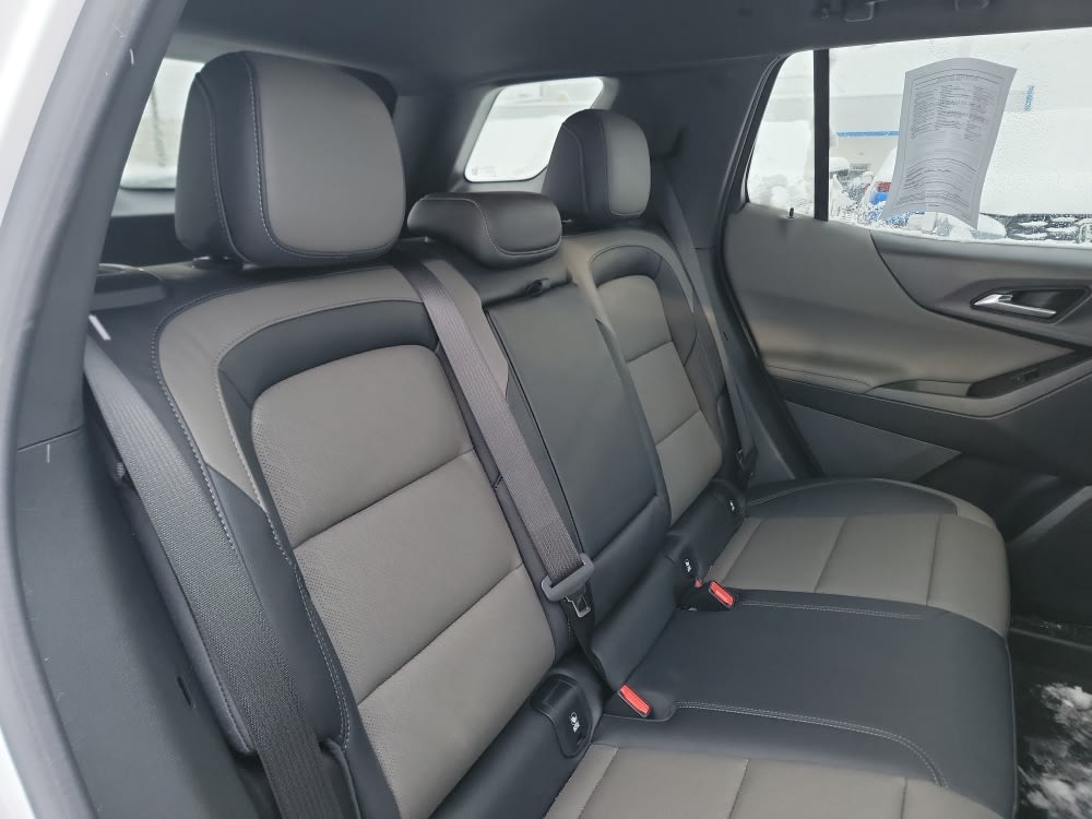 Thumbnail: 2025 Chevrolet Equinox - 12