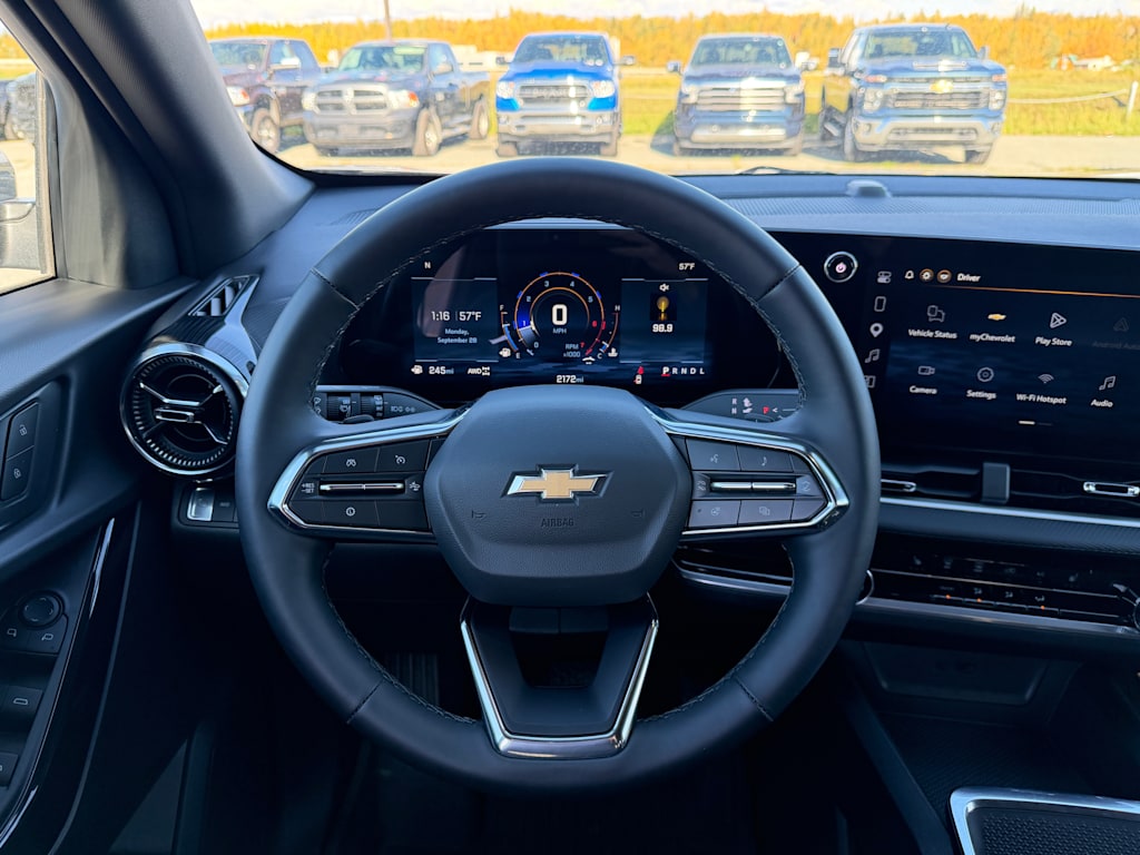 Thumbnail: 2026 Chevrolet Equinox - 2