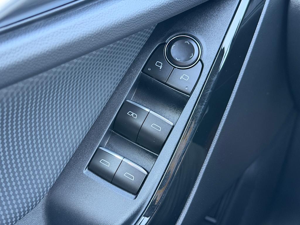Thumbnail: 2026 Chevrolet Equinox - 14