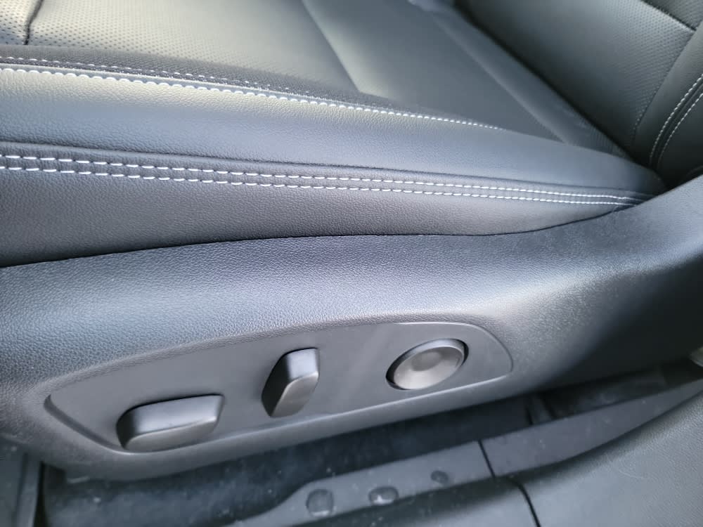 Thumbnail: 2026 Chevrolet Blazer EV - 21