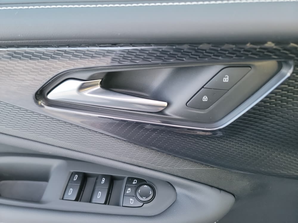 Thumbnail: 2026 Chevrolet Blazer EV - 20