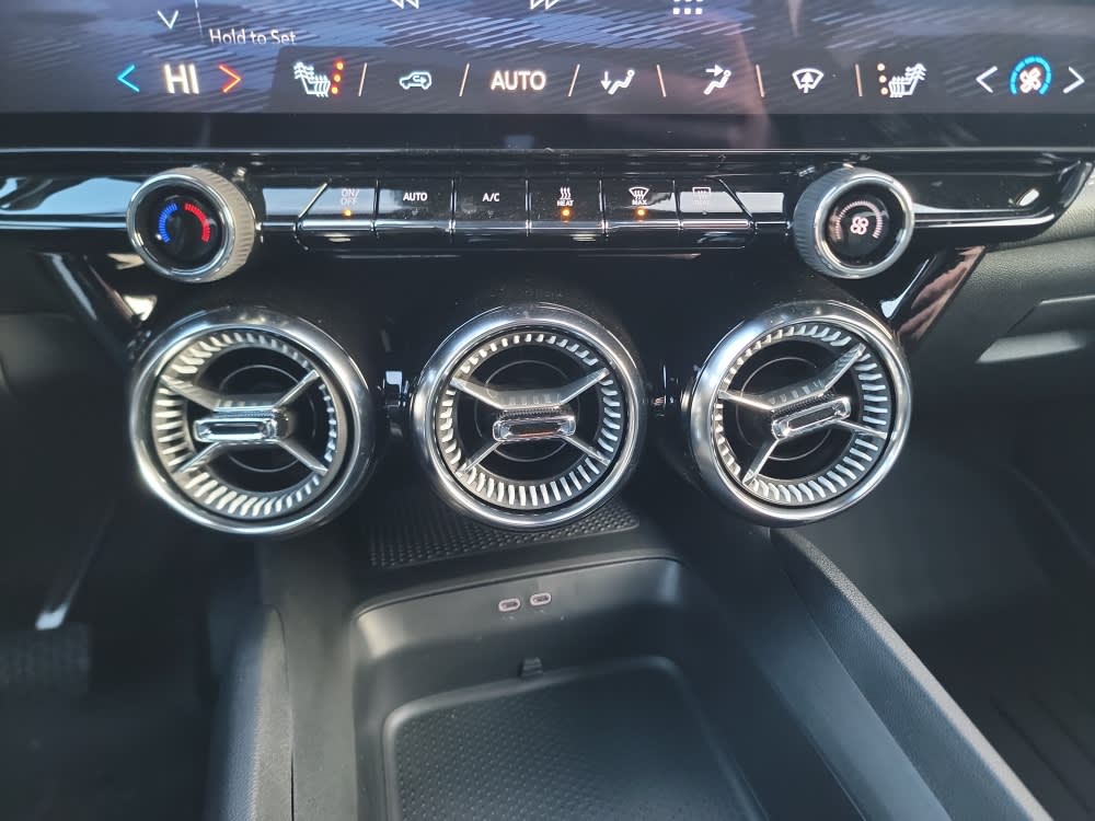 Thumbnail: 2026 Chevrolet Blazer EV - 23