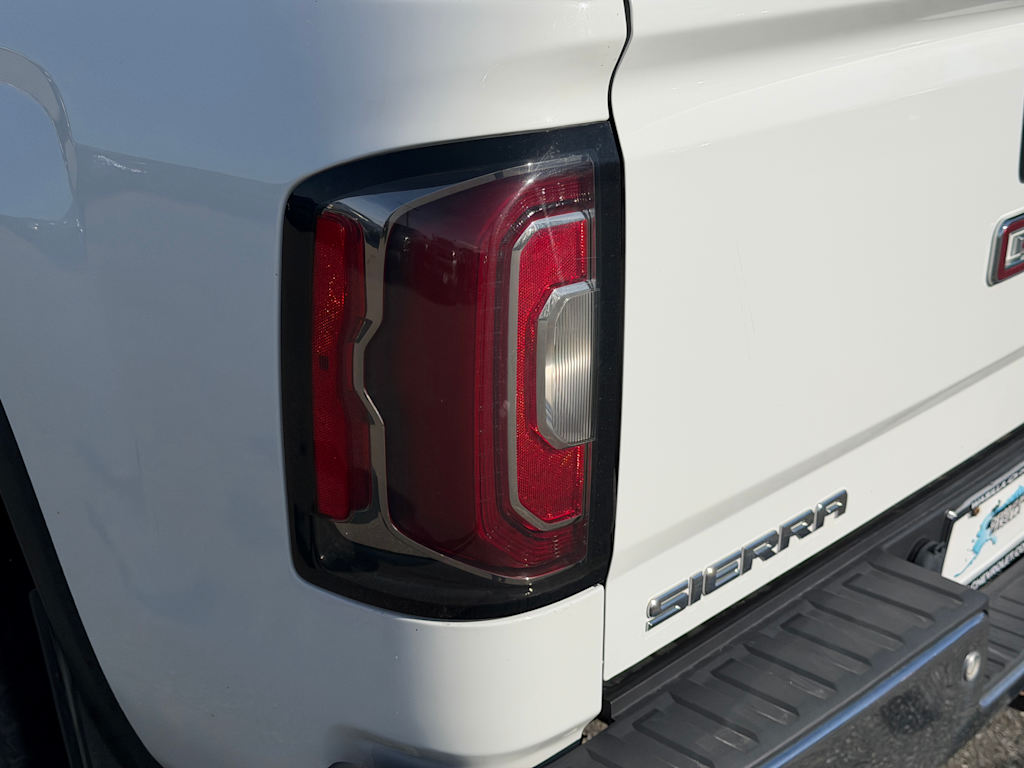 Thumbnail: 2015 GMC Sierra 1500 - 21