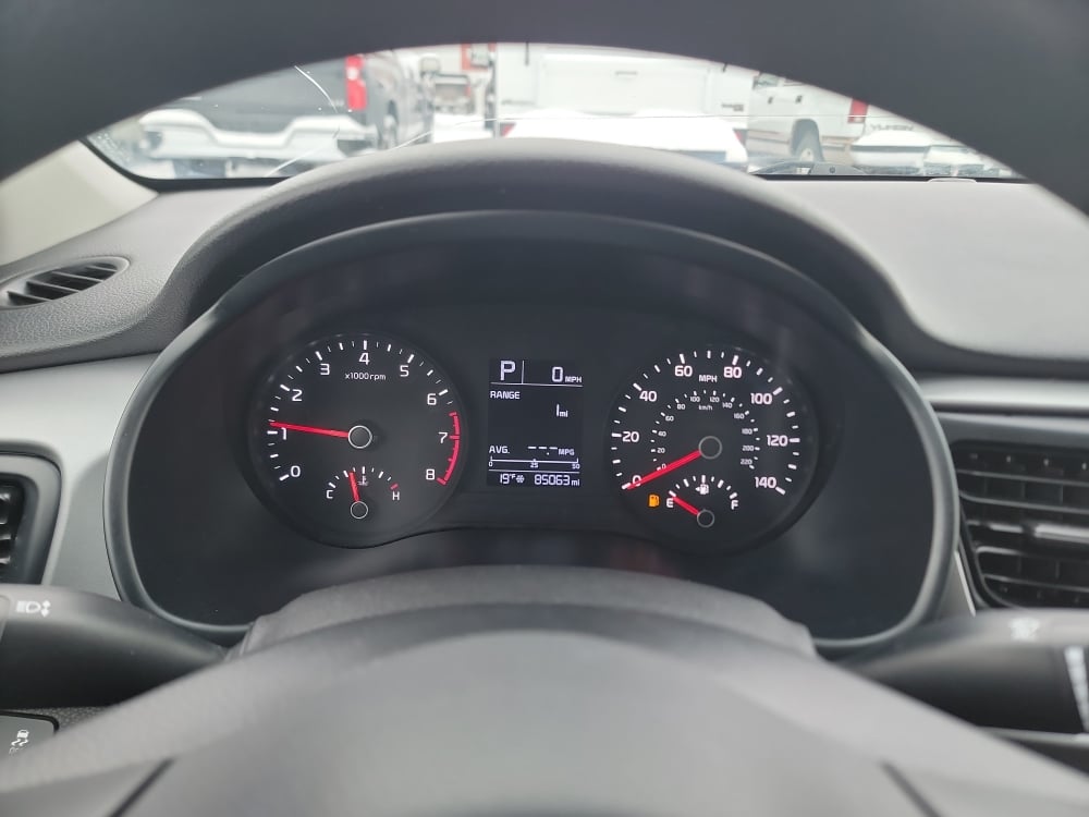 Thumbnail: 2020 Kia Rio - 15