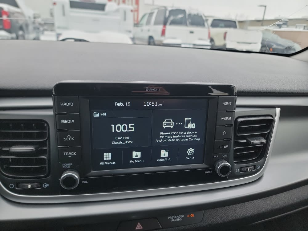 Thumbnail: 2020 Kia Rio - 13