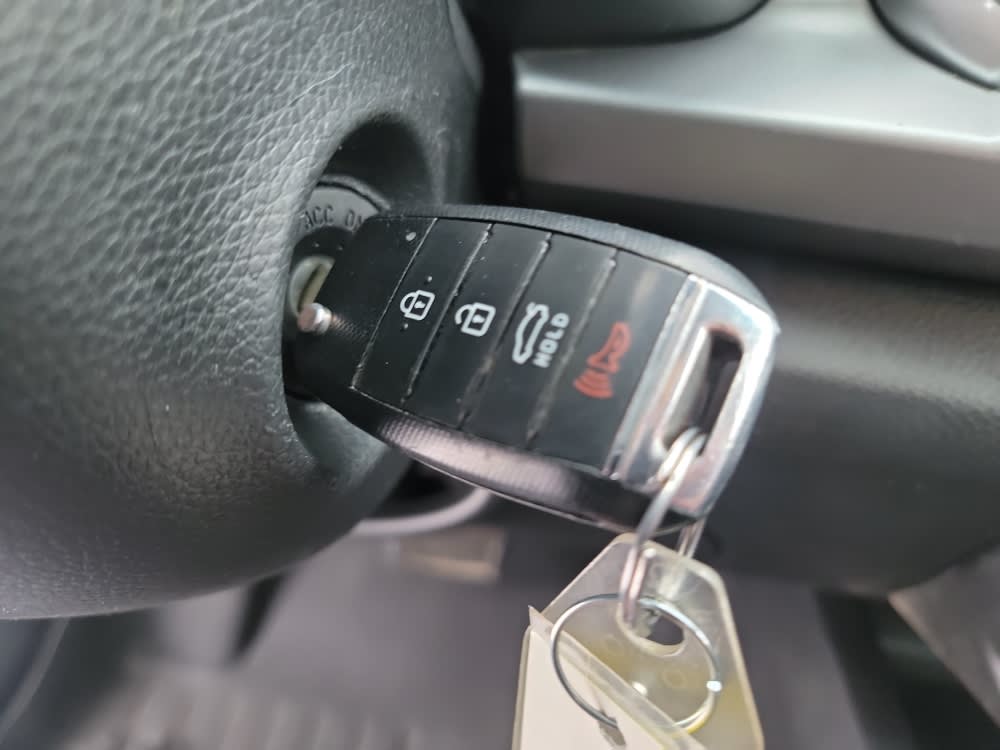 Thumbnail: 2020 Kia Rio - 17