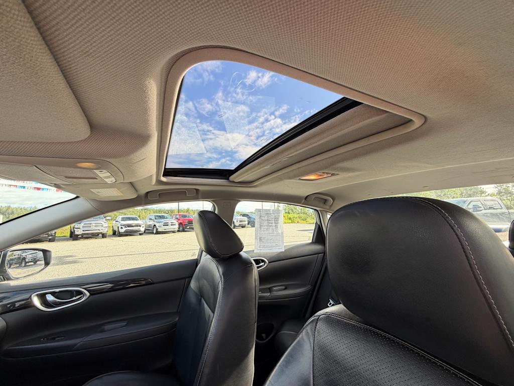 Thumbnail: 2019 Nissan Sentra - 15