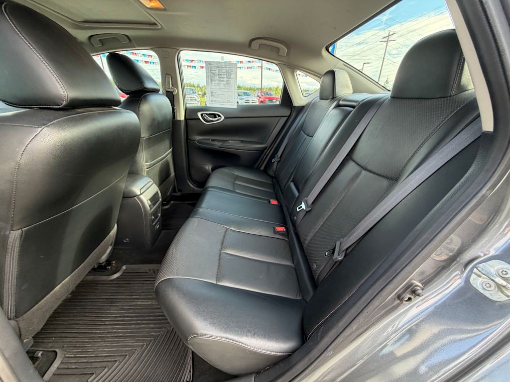 Thumbnail: 2019 Nissan Sentra - 10