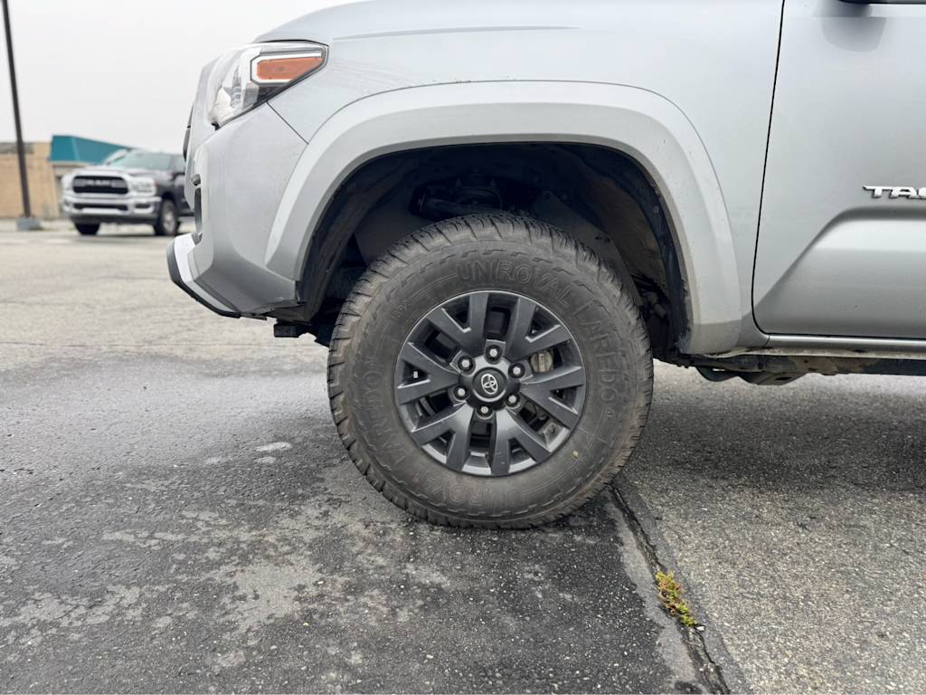 Thumbnail: 2023 Toyota Tacoma - 6