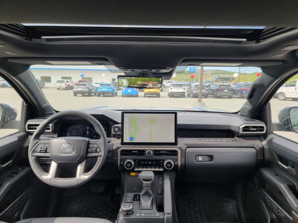 Thumbnail: 2024 Toyota Tacoma - 9