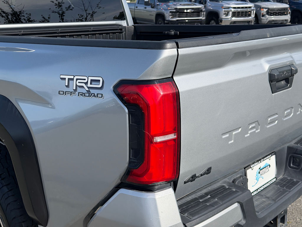 Thumbnail: 2024 Toyota Tacoma - 20