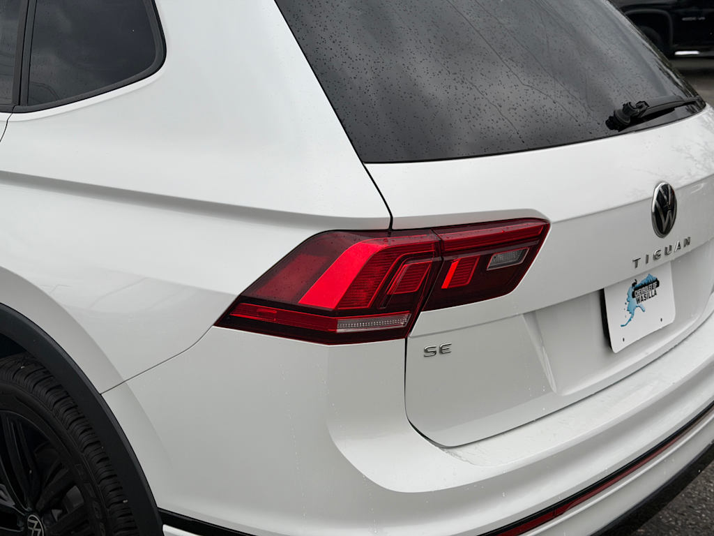 Thumbnail: 2022 Volkswagen Tiguan - 21