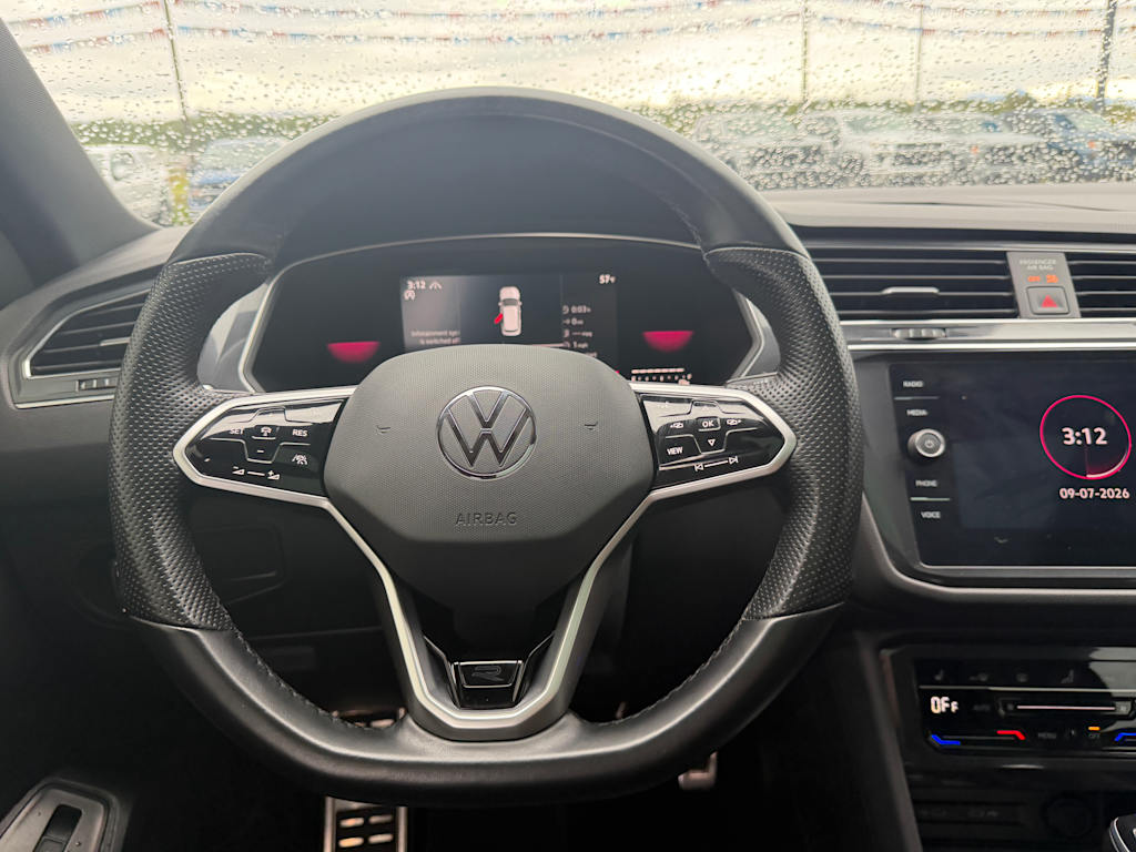 Thumbnail: 2022 Volkswagen Tiguan - 2