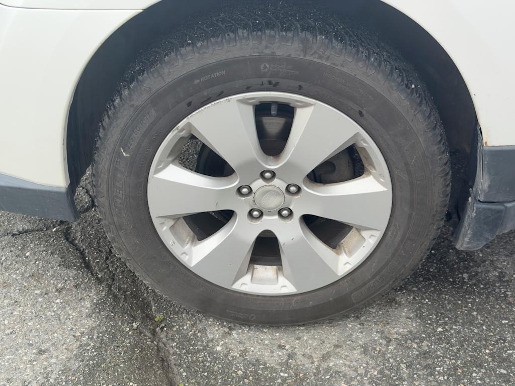 Thumbnail: 2010 Subaru Outback - 14