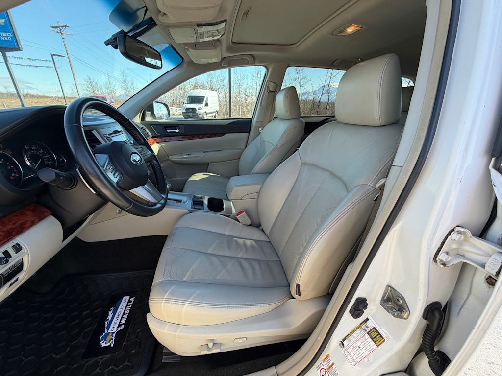 Thumbnail: 2011 Subaru Outback - 8