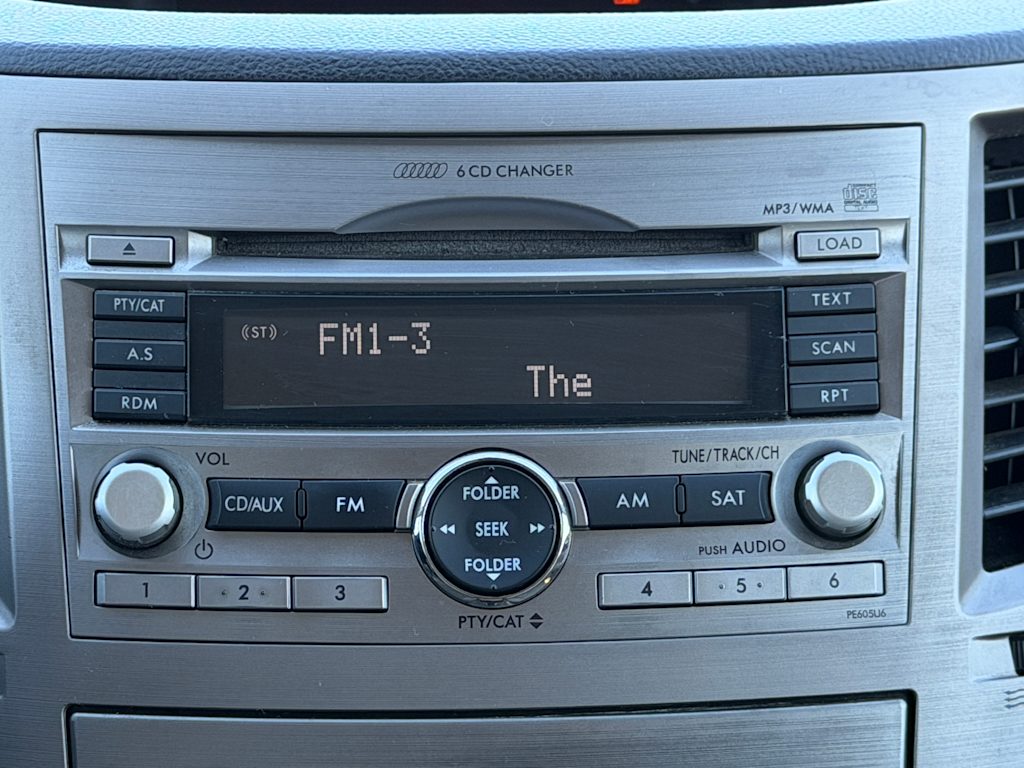 Thumbnail: 2011 Subaru Outback - 23