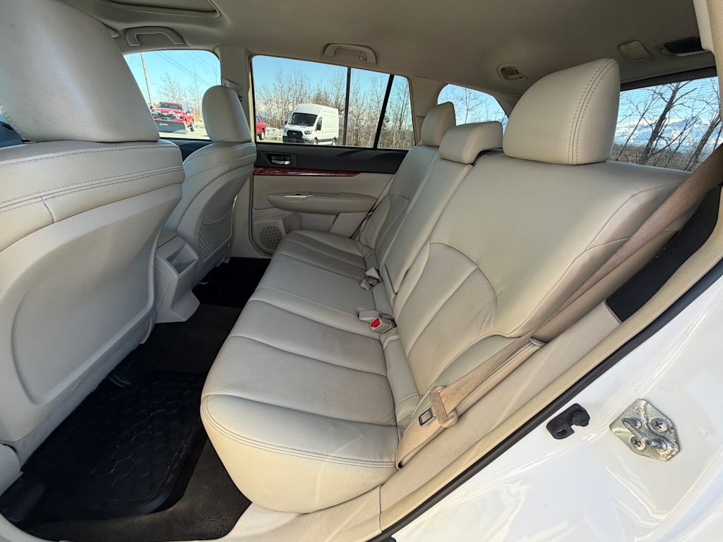 Thumbnail: 2011 Subaru Outback - 10