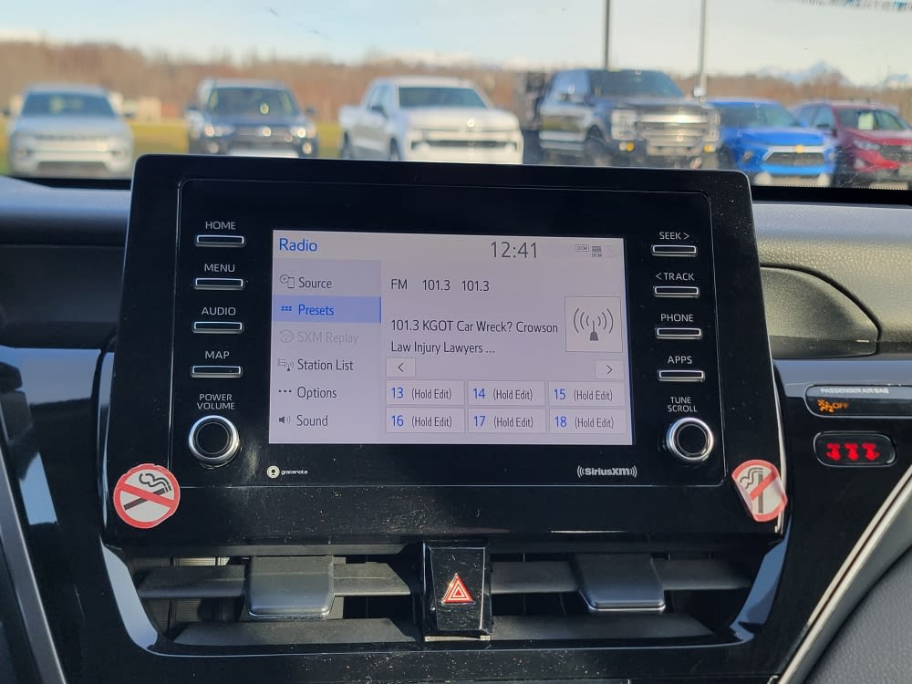 Thumbnail: 2023 Toyota Camry - 13